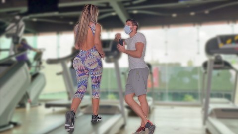 Kolombiyalı Dolgun Kalçalı Kız Unutulmaz Bir Seks İçin Spor Salonuna Kayıt Oluyor