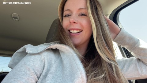 Bir Camgirl hayatında bir gün! DRİVE THRU + ALIŞVERİŞ merkezinde yeni oyuncakları test edin! Çok Fazla Orgazm!!
