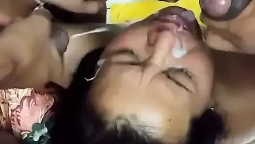 desi bhabhi emiyor yaraklar içinde toplu tecavüz
