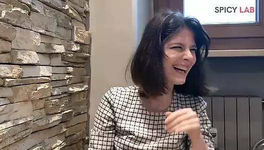 italyan capitano eric ile ateşli kaşar sara bell ile çok sert seks, anal ve saksos